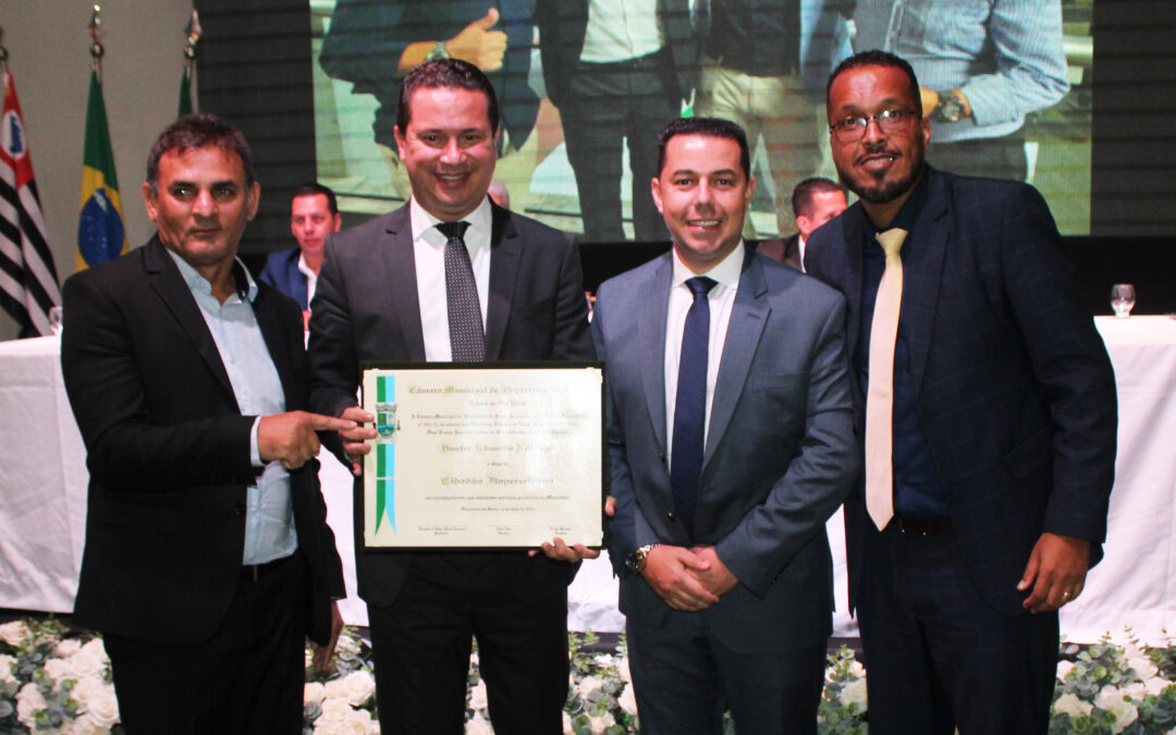 Deputado Eduardo Nóbrega recebe o Título de Cidadão Itapecericano