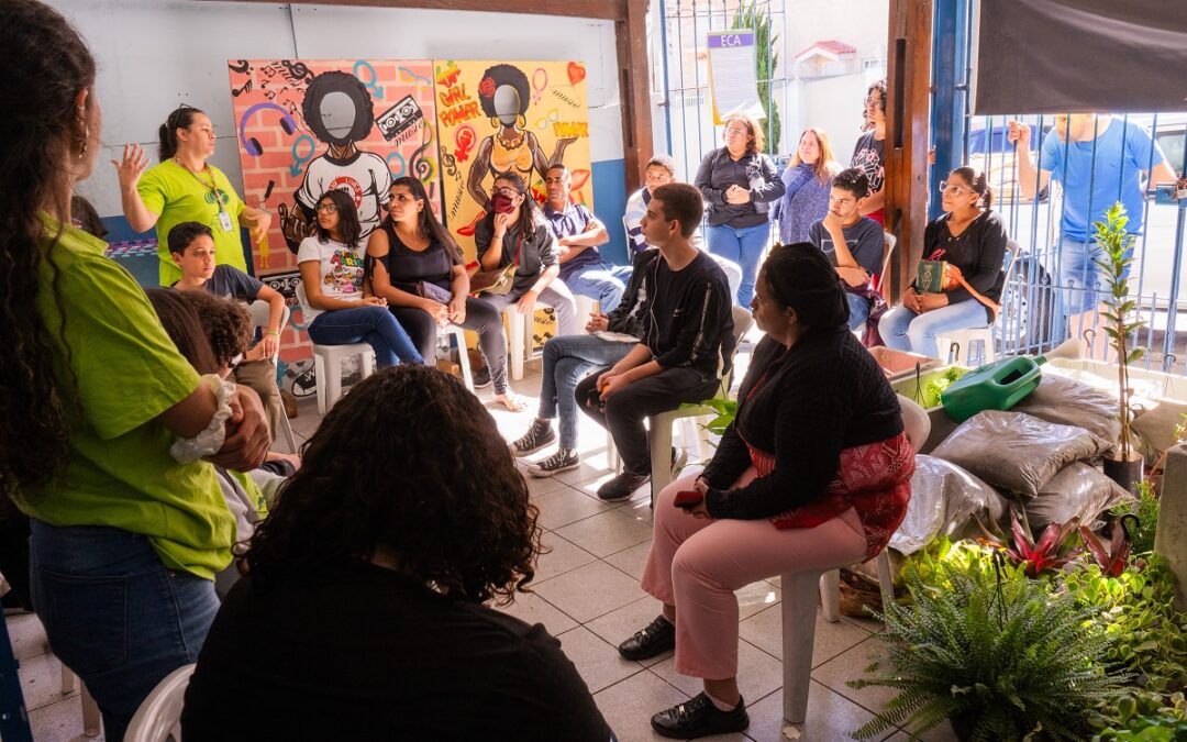 Casa do Adolescente de Taboão da Serra fez mutirão de sustentabilidade em parceria com o Instituto Árvores Vivas