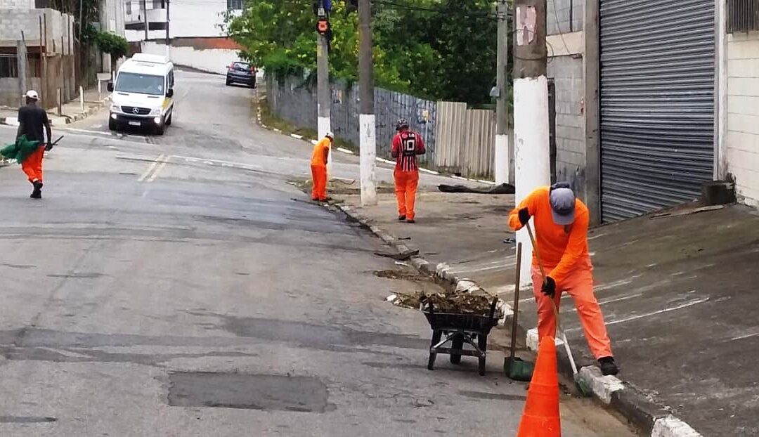 Prefeitura realiza diariamente serviços de manutenção e zeladoria na cidade