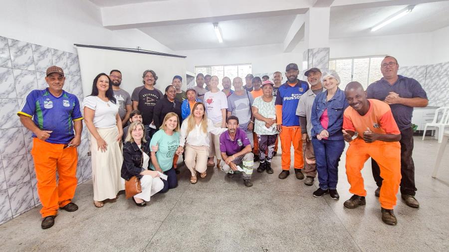 Janeiro Branco: servidores participam de palestra sobre saúde mental