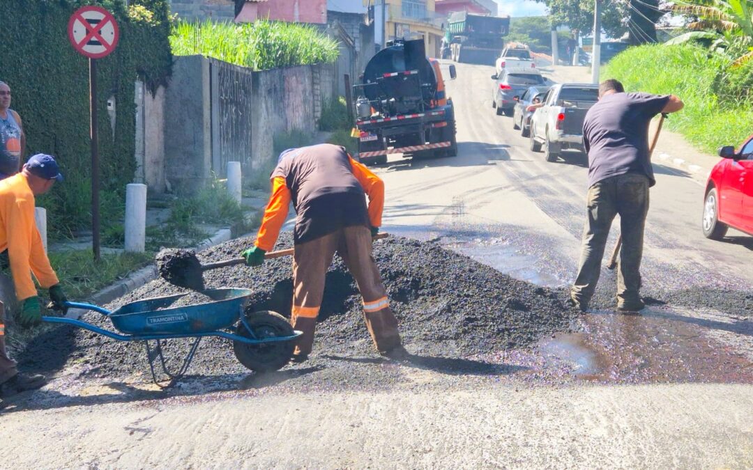 Ações de melhorias urbanas: Secretaria de Serviços Urbanos executa serviços de limpeza, reparos e desassoreamento