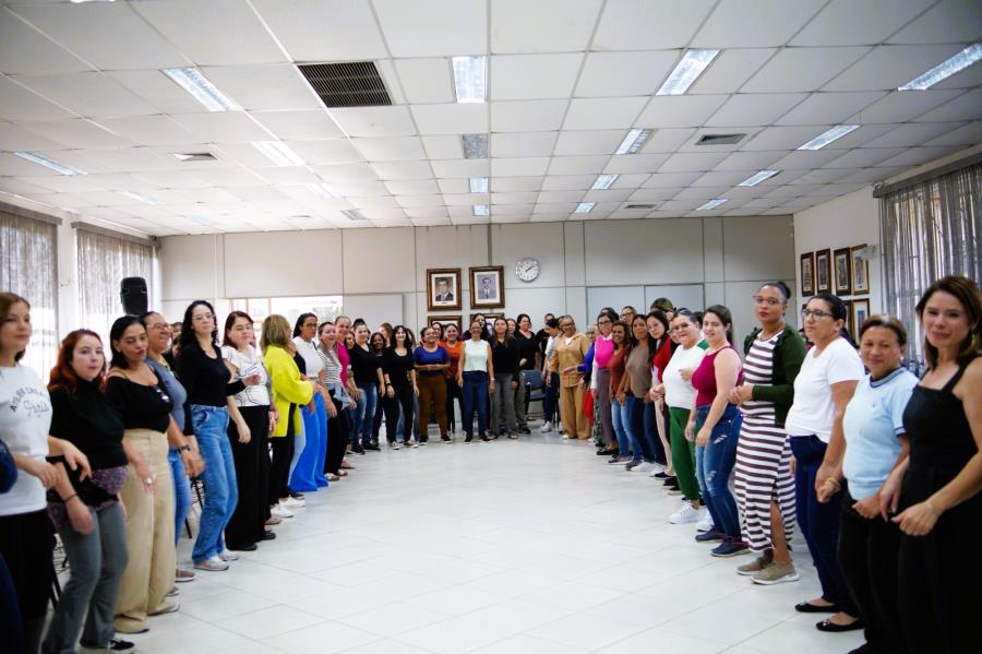 Motricidade é tema de 2ª Formação com os profissionais da Educação Infantil com a professora Daiana Rodrigues da Costa Silva