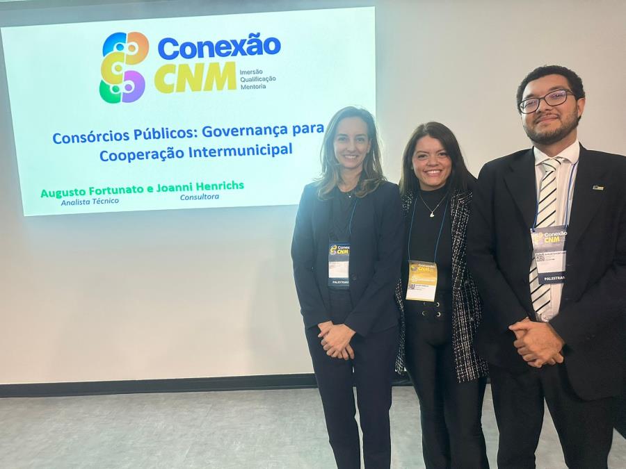 Defesa Civil de Itapecerica da Serra participa do Conexão CNM em Campinas