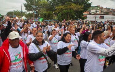 Programa Qualifica é destaque no Desfile Cívico de 7 de Setembro de Taboão