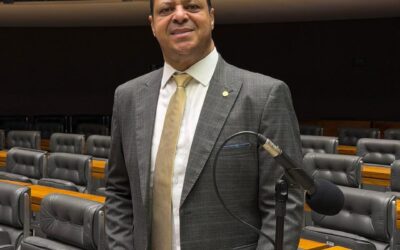 Mais de 1,2 Milhão de Paulistas com Deficiência Visual Podem Ter Acesso Garantido ao Braille com Novo PL de Ribamar Silva