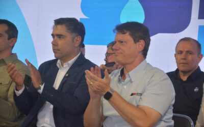 Solenidade marca entrega da primeira etapa de nova adutora da Sabesp em Itapecerica da Serra, com presença do governador Tarcísio de Freitas