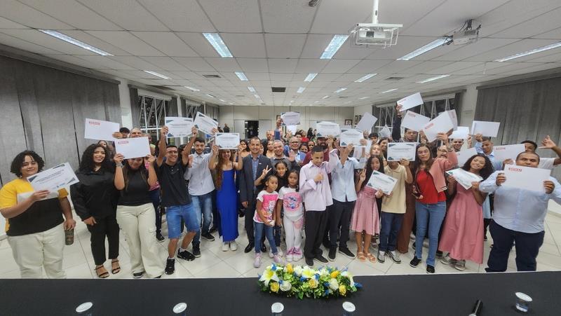 Prefeitura realiza formatura de cursos gratuitos de Tecnologia da Informação