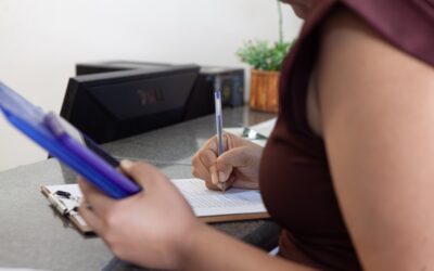 Programa Conecta está com inscrições abertas para 25 cursos gratuitos na Escola de Moda, Beleza e Estética