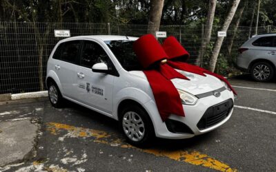 Prefeitura fortalece agricultura de Itapecerica da Serra com novo veículo para atendimento aos produtores rurais