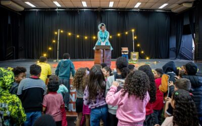 Secretaria de Assistência Social encerrou campanha Maio Laranja com teatro no Cemur