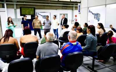 Reunião com moradores do Jardim Pelúcio (Viela Claro da Luz) trata de projeto, obra e auxílio-aluguel