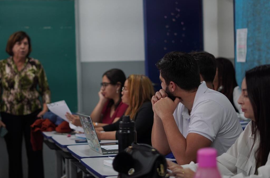 Secretaria de Educação realiza 3º Encontro Formativo do projeto Alfabetiza Juntos em parceria com a FGV