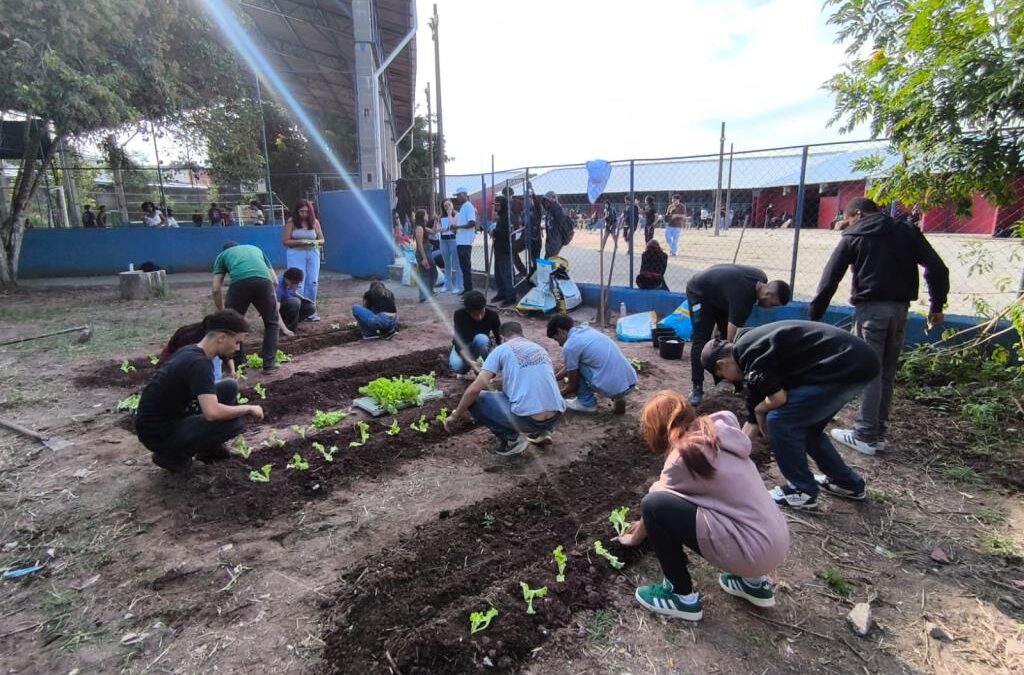 União entre produtores rurais e poder público cultiva educação, sustentabilidade e cidadania